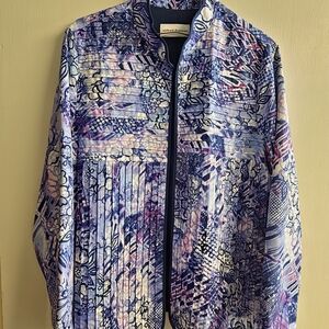 Alfred Dunner Women's Blue Patterned Jacket.   Size 12, Pit 2 Pit 21"